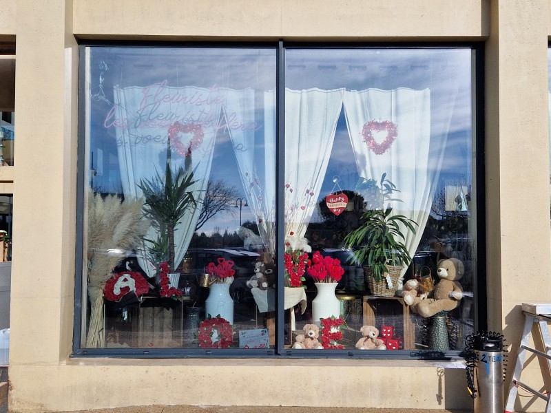 Près de chez moi : Expertise Art De Teinter en pose extérieure de film solaire haute performance à Caumont-sur-Durance