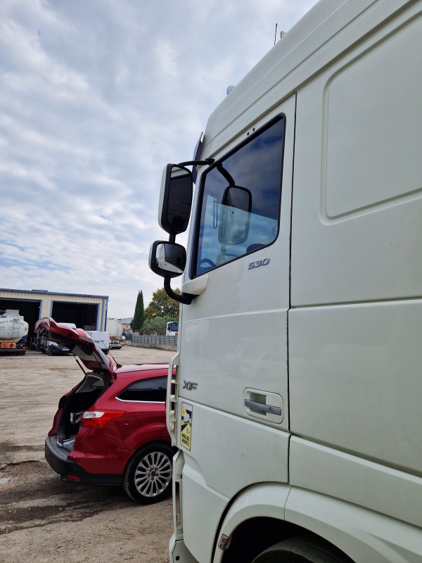 Film teinté camion cabine PL  résistant aux rayures à Salon-de-Provence zone artisanale Bel-Air
